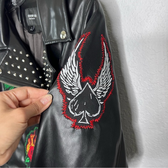 Torrid Faux Leather Jacket Women’s 1X Embroidered Moto Studded Goth Black - Picture 6 of 10